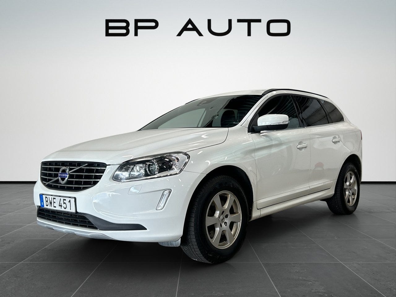 Volvo XC60 2016 – bild 1 av 24
