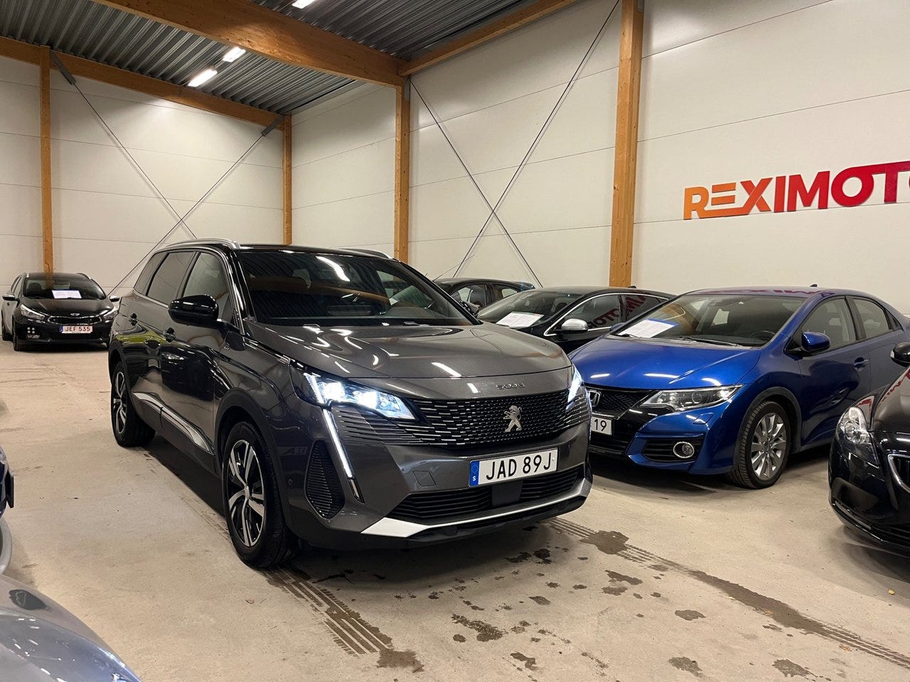 Peugeot 5008 2023 – bild 1 av 18