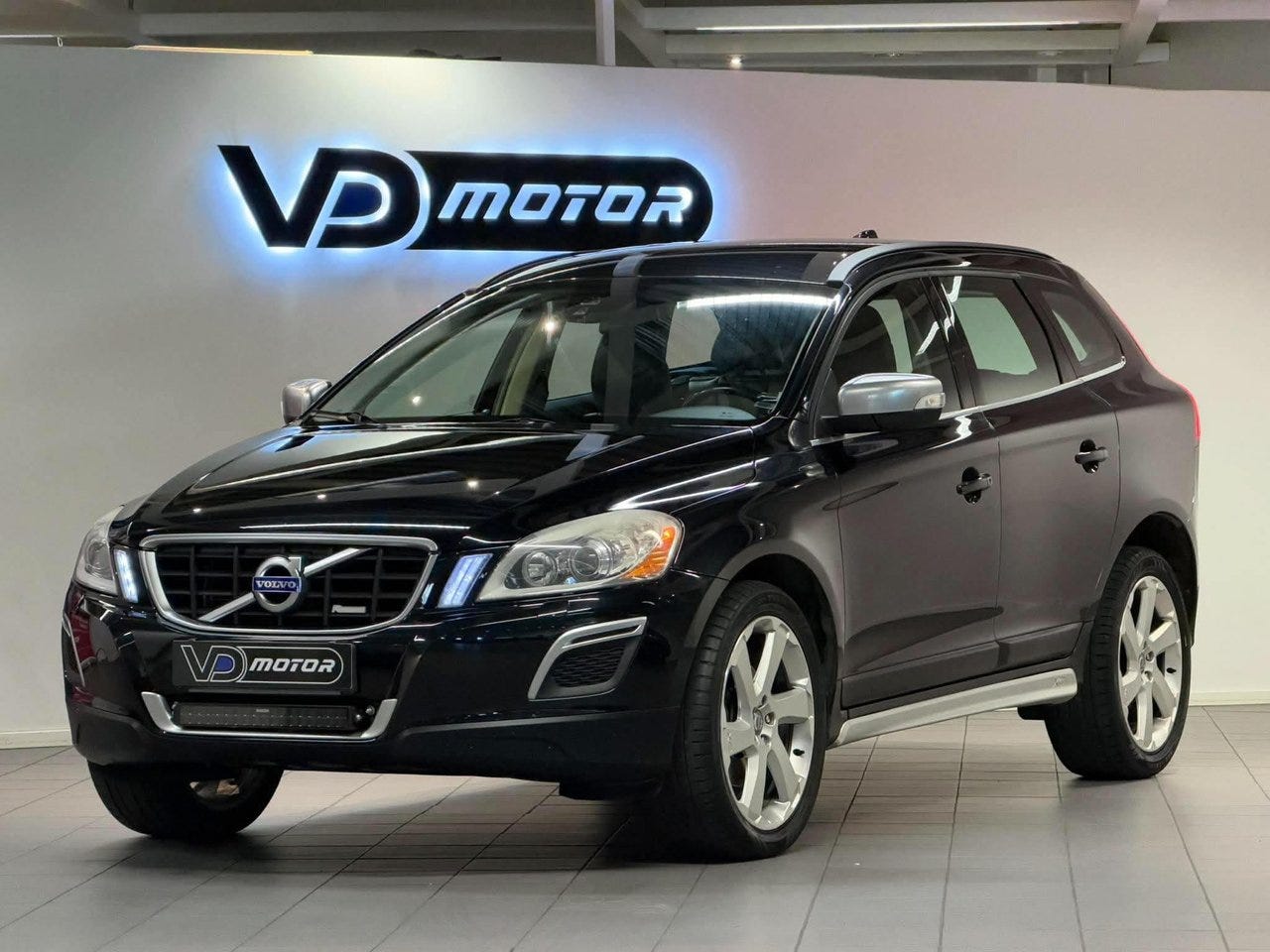 Volvo XC60 2013 – bild 1 av 23
