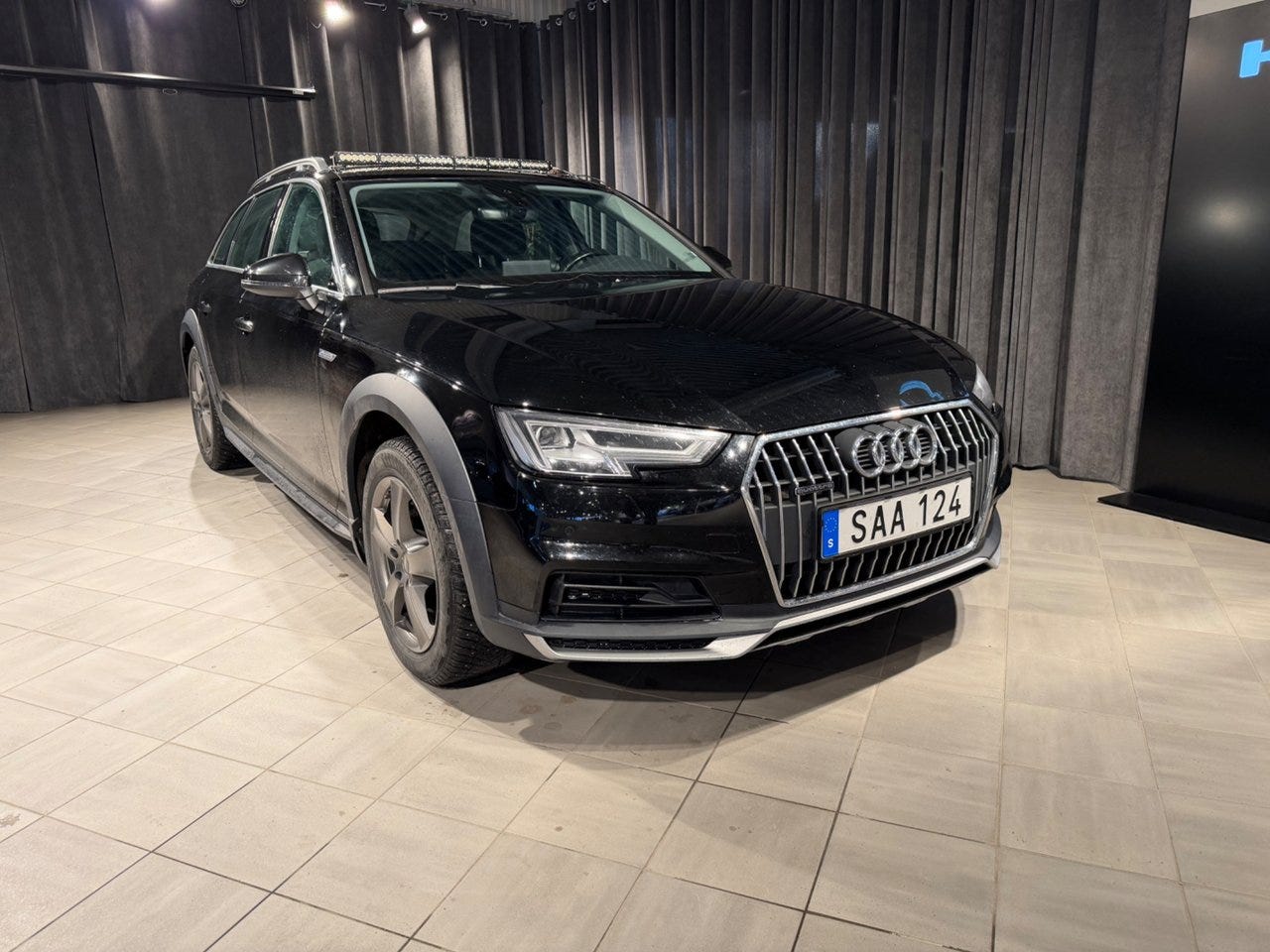 Audi A4 allroad 2017 – bild 1 av 24