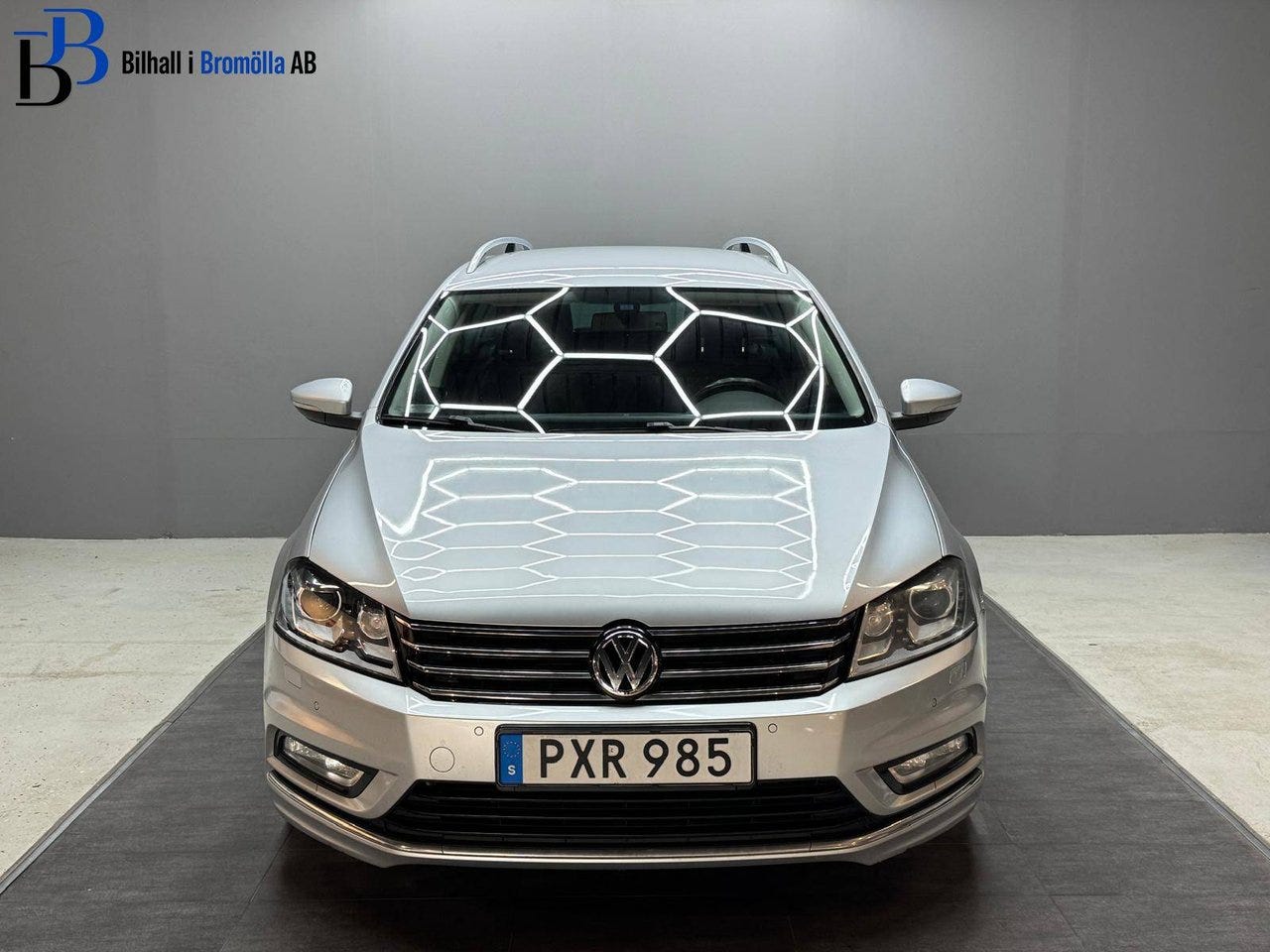 Volkswagen Passat 2015 – bild 1 av 16