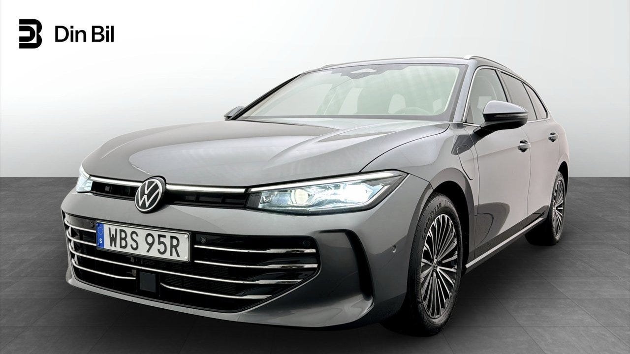 Volkswagen Passat 2025 – bild 1 av 19