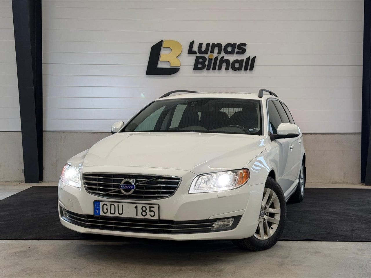 Volvo V70 2014 – bild 1 av 24