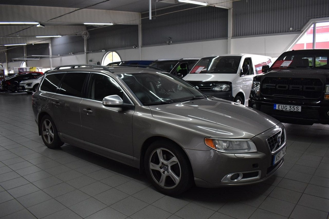 Volvo V70 2010 – bild 1 av 15