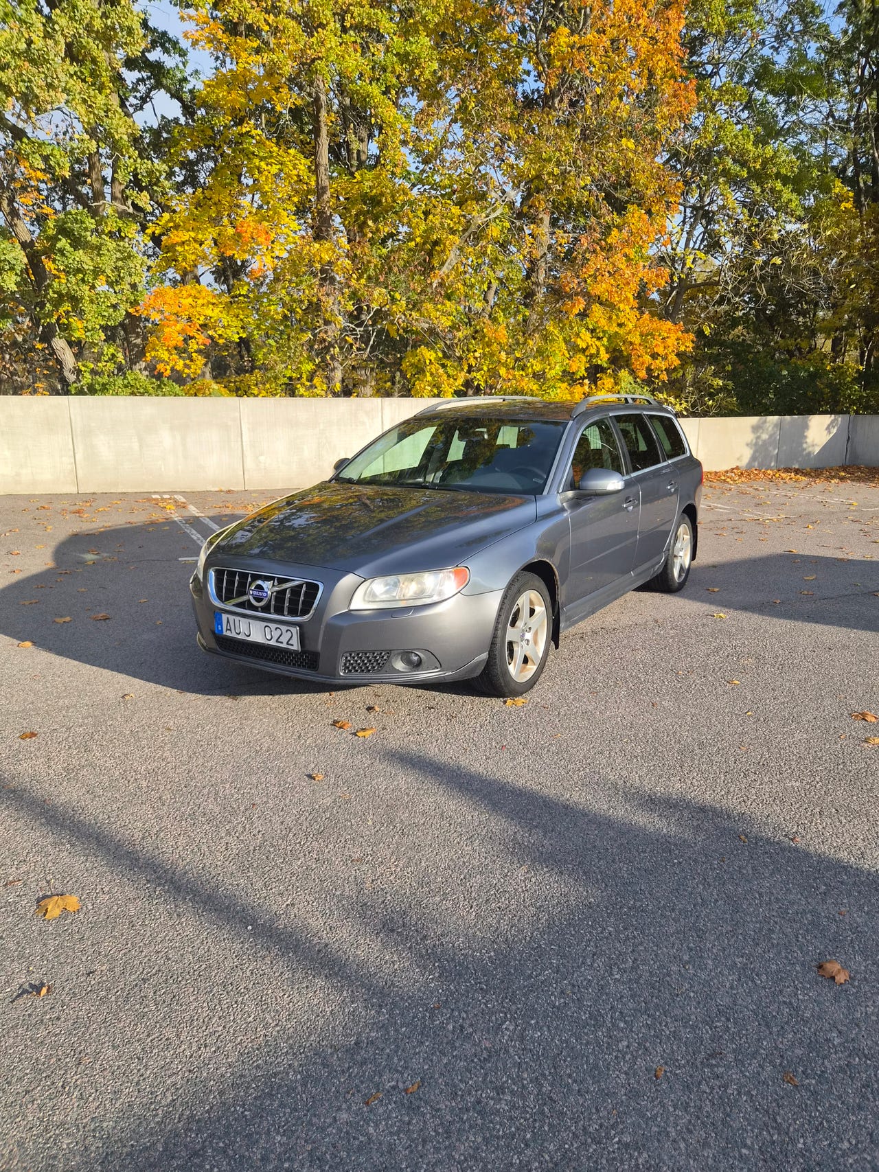Volvo V70 2010 – bild 1 av 8