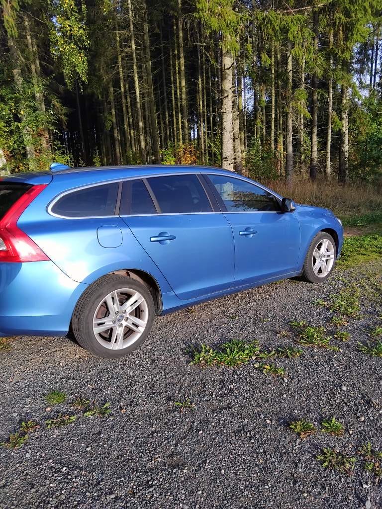 Volvo V60 2015 – bild 1 av 10