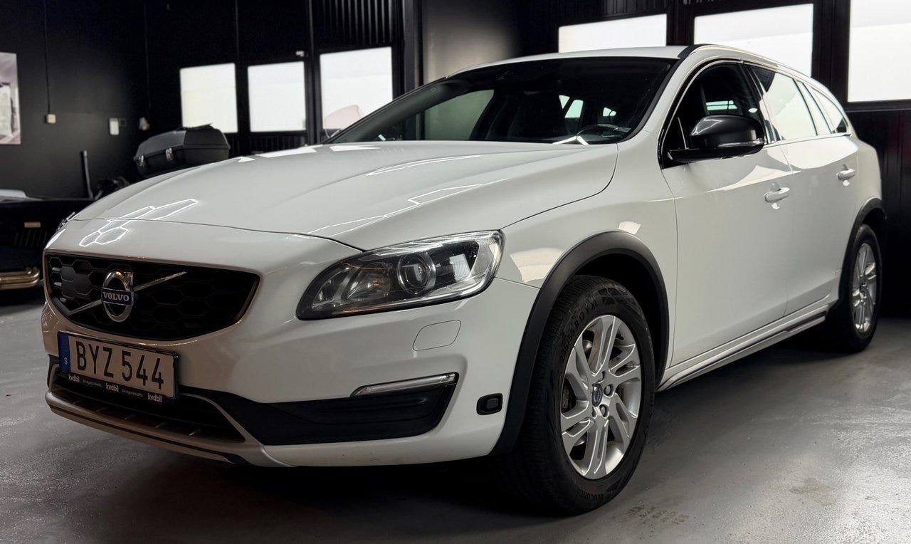 Volvo V60 Cross Country 2017 – bild 1 av 15