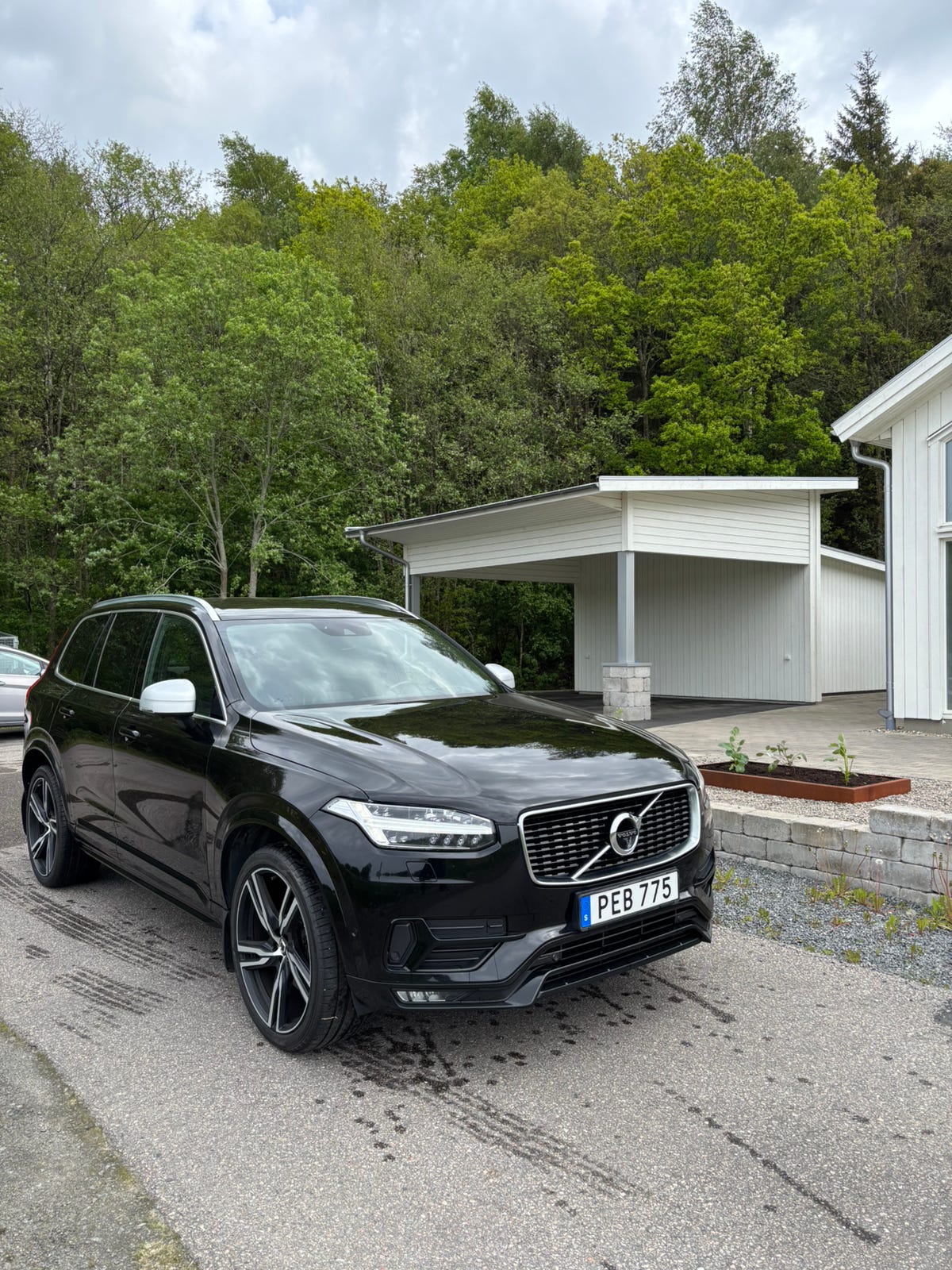 Volvo XC90 2017 – bild 1 av 10