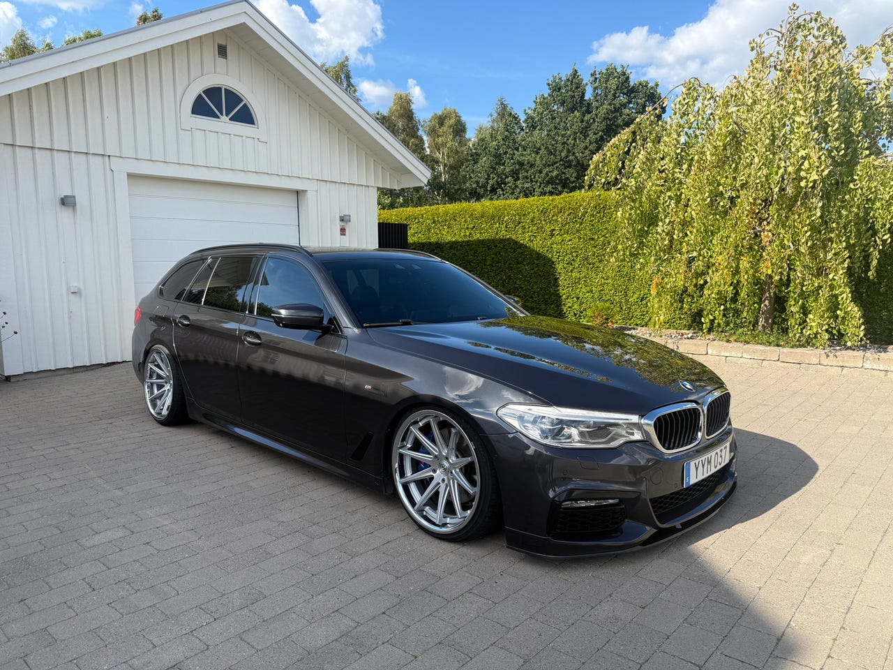 BMW 530d 2018 – bild 1 av 9