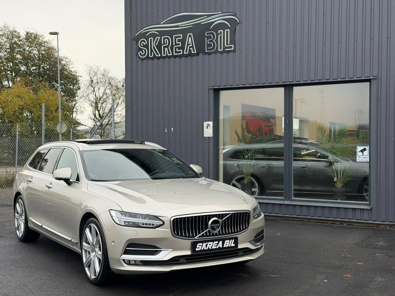 Volvo V90 2017 – bild 1 av 24