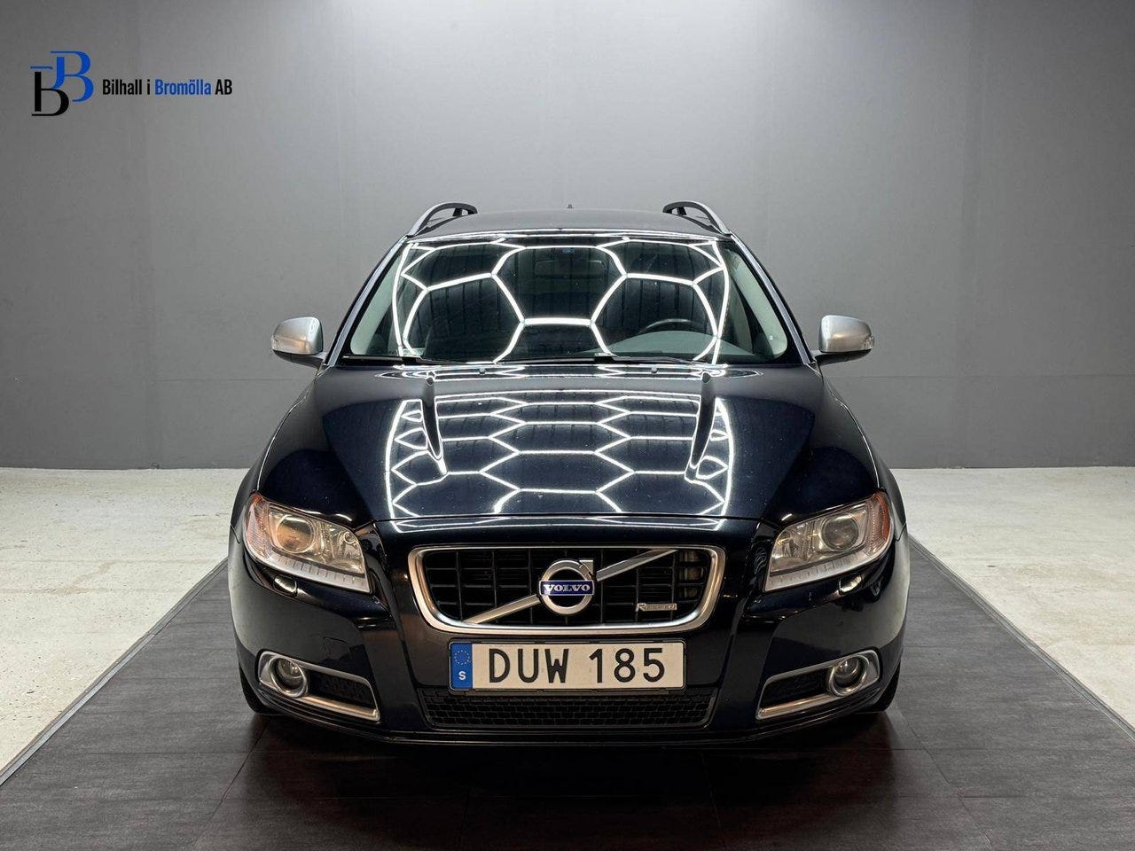 Volvo V70 2011 – bild 1 av 15