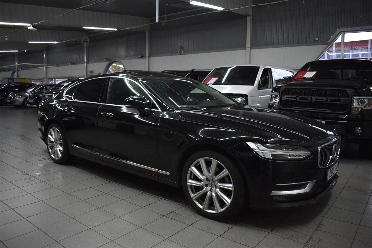 Volvo S90 2018 – bild 1 av 23