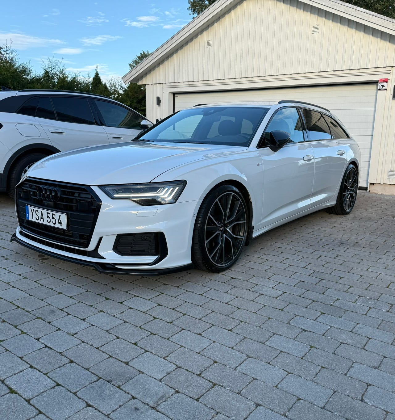 Audi A6 2019 – bild 1 av 5
