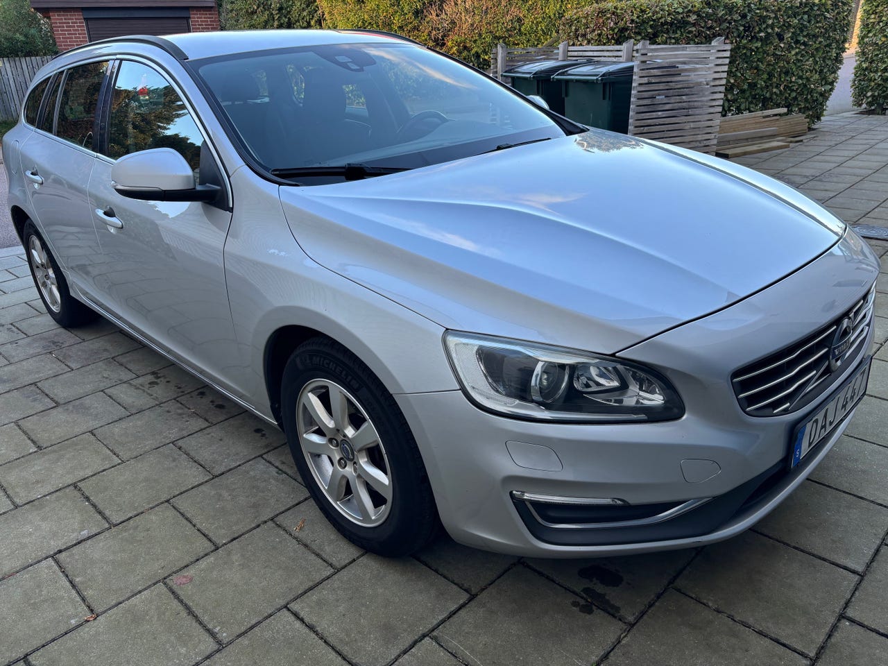 Volvo V60 2014 – bild 1 av 8