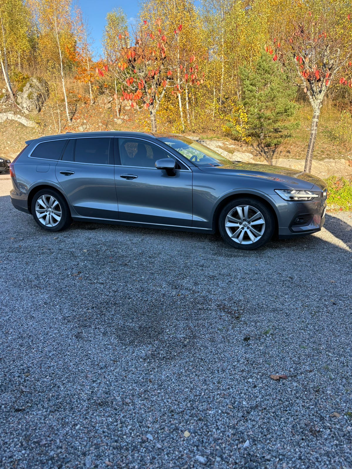 Volvo V60 2019 – bild 1 av 10