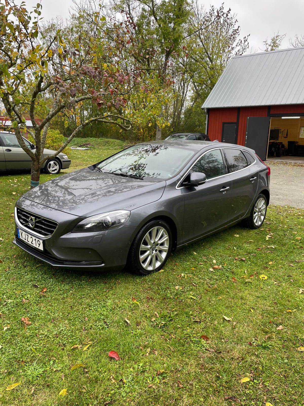 Volvo V40 2013 – bild 1 av 8