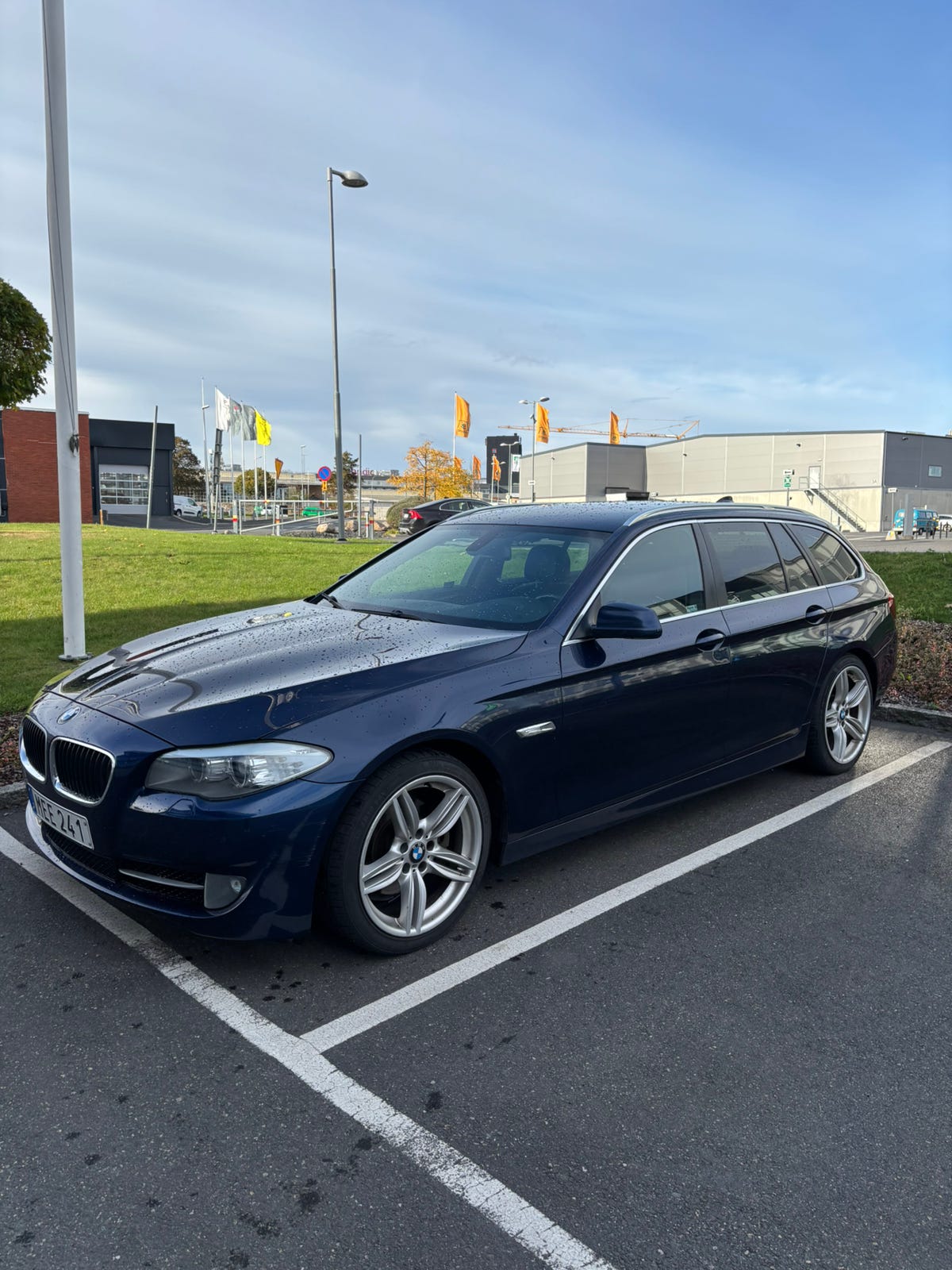 BMW 520d 2012 – bild 1 av 3