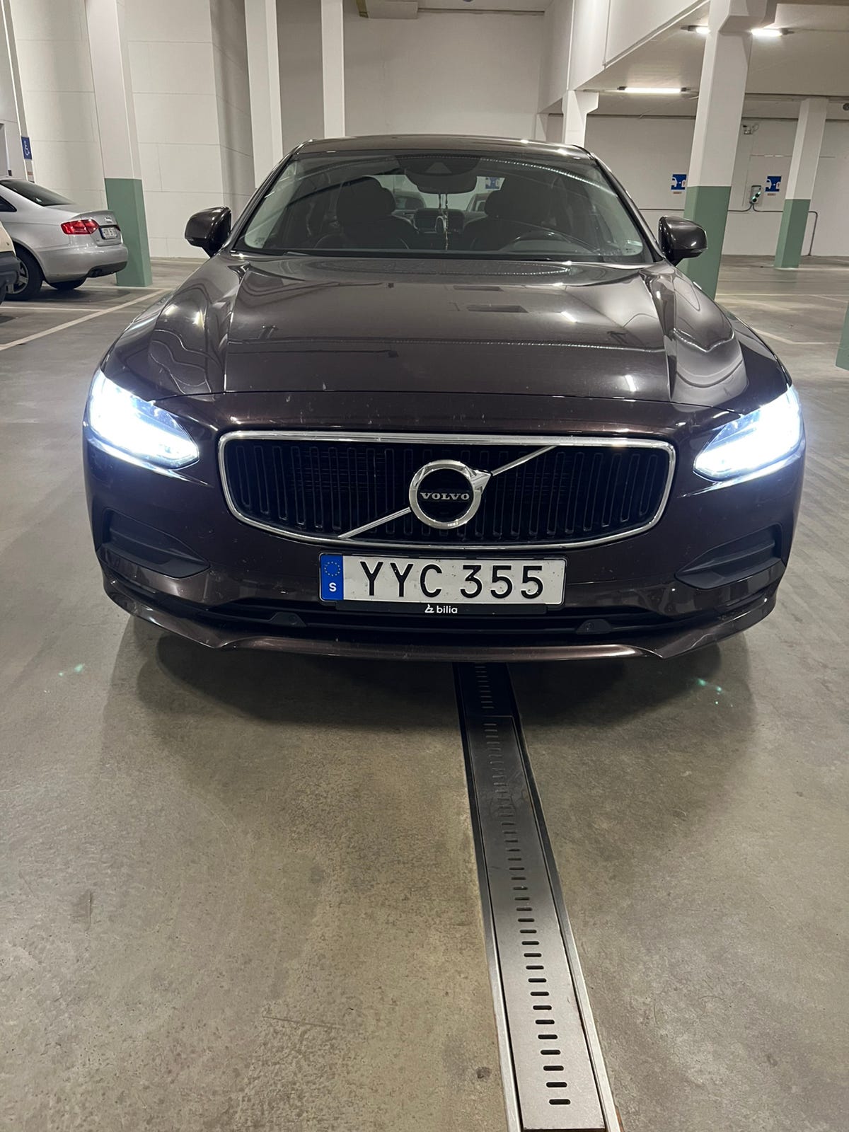Volvo S90 2018 – bild 1 av 8