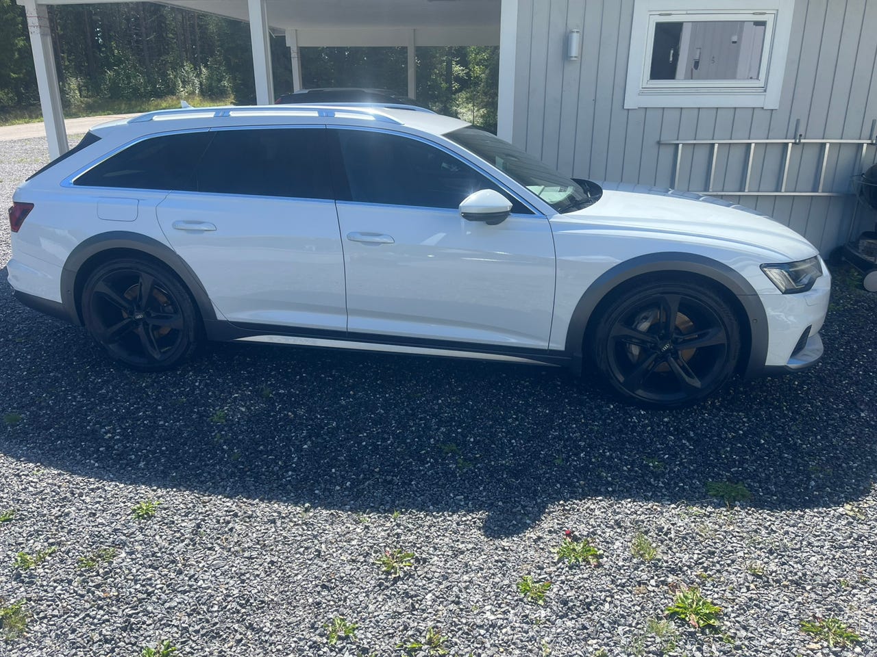 Audi A6 allroad 2020 – bild 1 av 8