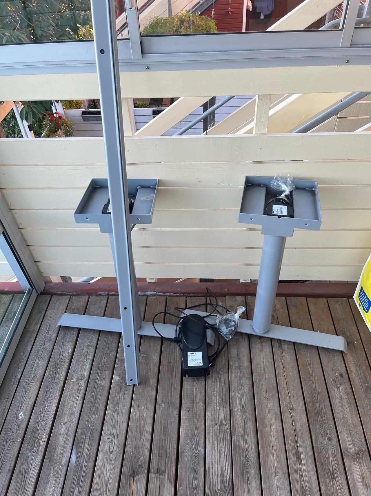 Linak elektriskt stativ för skrivbord/arbetsbord | Blocket