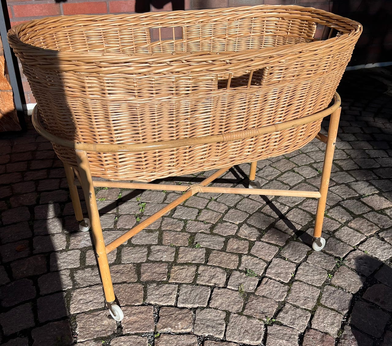 Bebissäng vintage (mosekorg) | Blocket