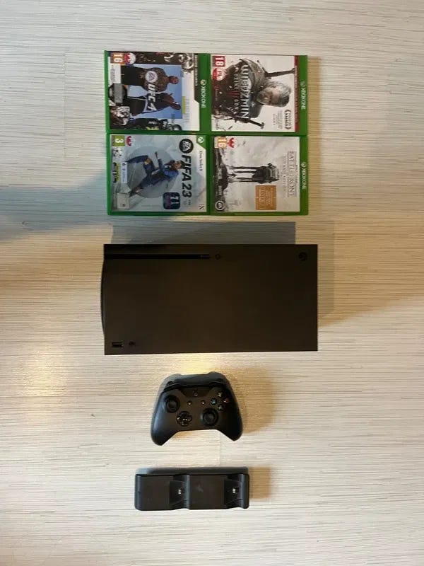 Xbox Series X 1 TB -- Med Spel, Kontroller Och Tillbehör (Original låda ...