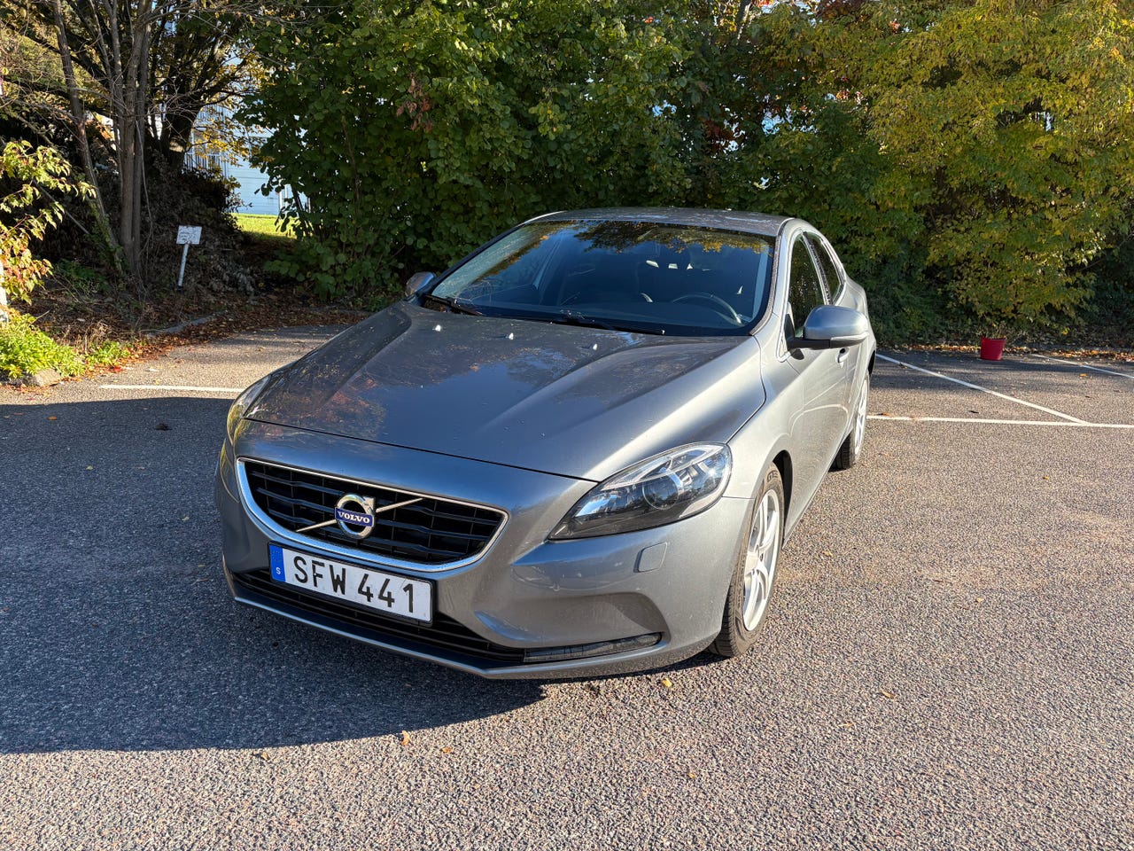 Volvo V40 2016 – bild 1 av 5
