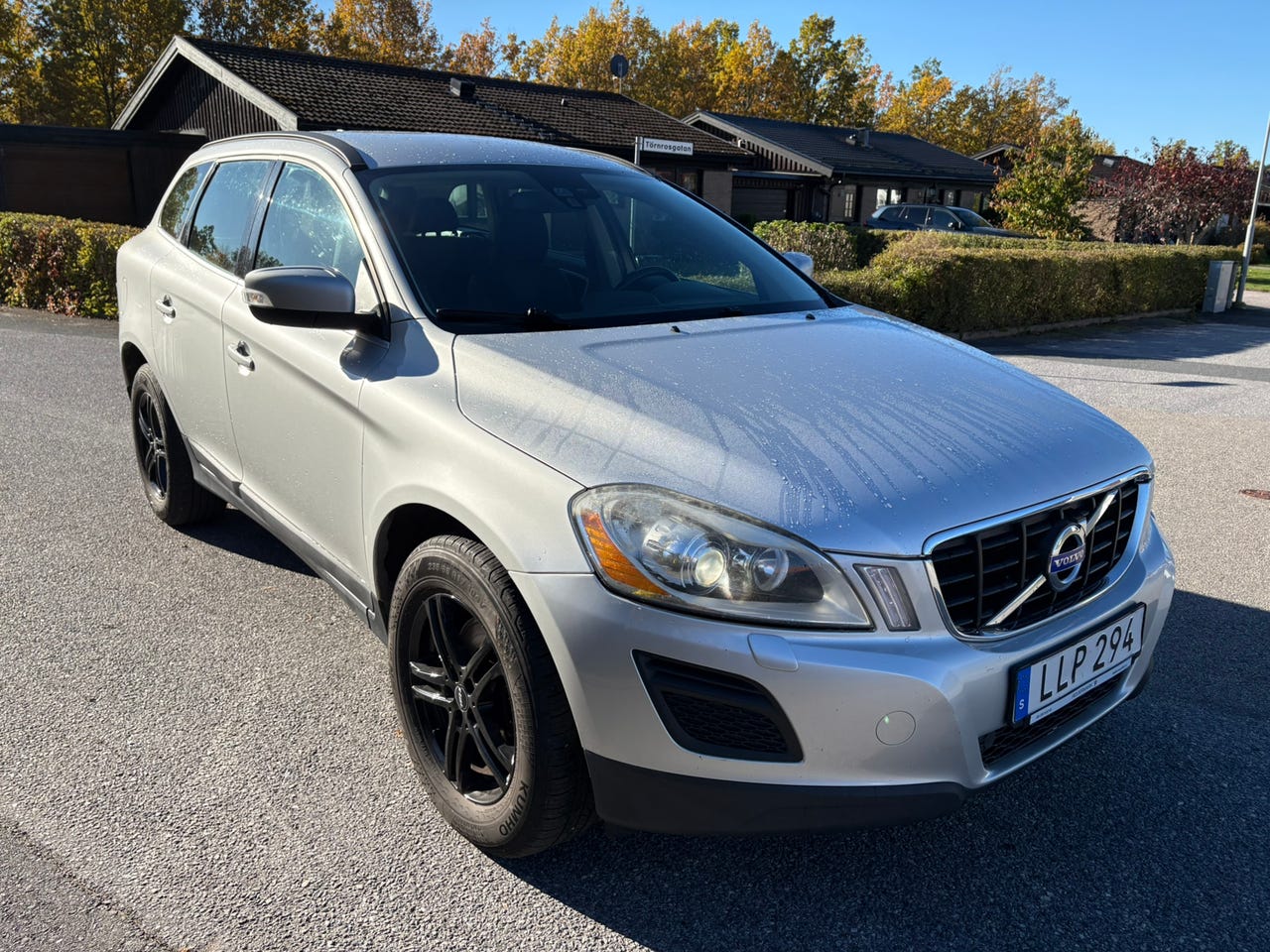 Volvo XC60 2011 – bild 1 av 10