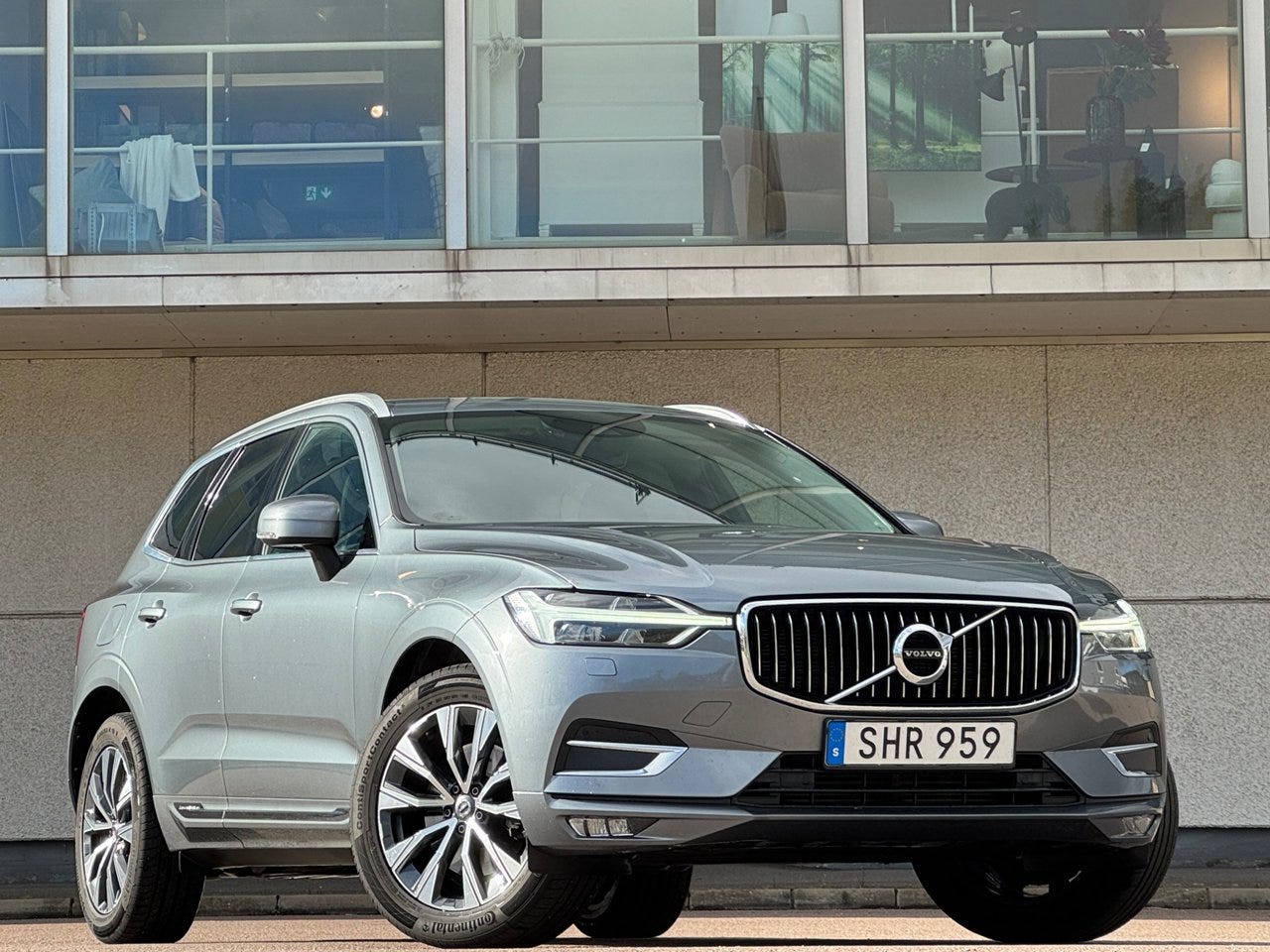 Volvo XC60 2019 – bild 1 av 20