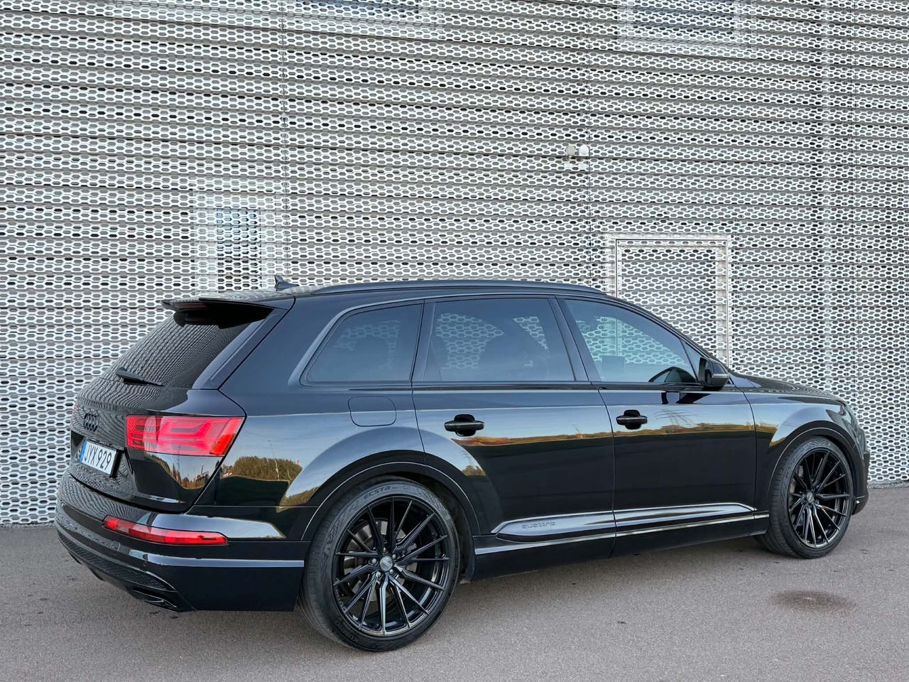 Audi Q7 2016 – bild 1 av 6