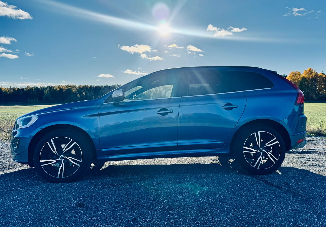 Volvo XC60 2017 – bild 1 av 11