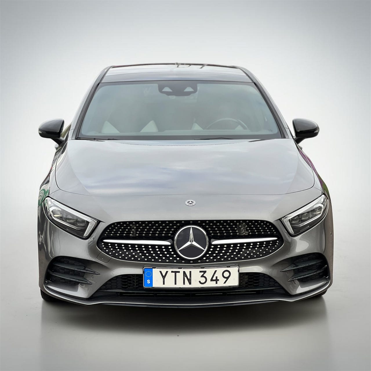 Mercedes-Benz A250 2019 – bild 1 av 9