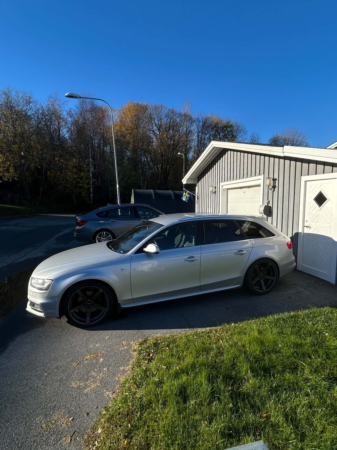 Audi A4 2014 – bild 1 av 6