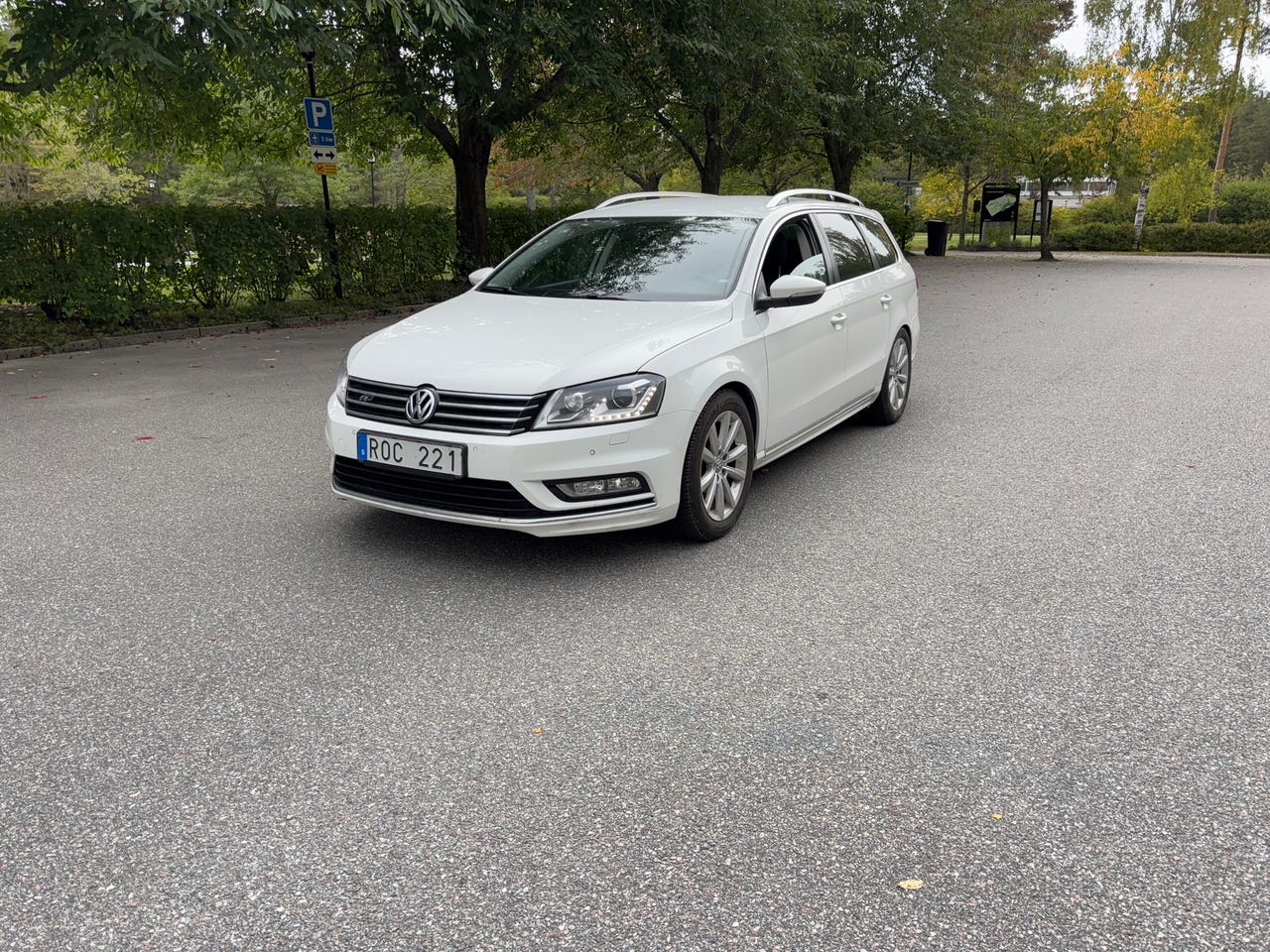 Volkswagen Passat 2013 – bild 1 av 16