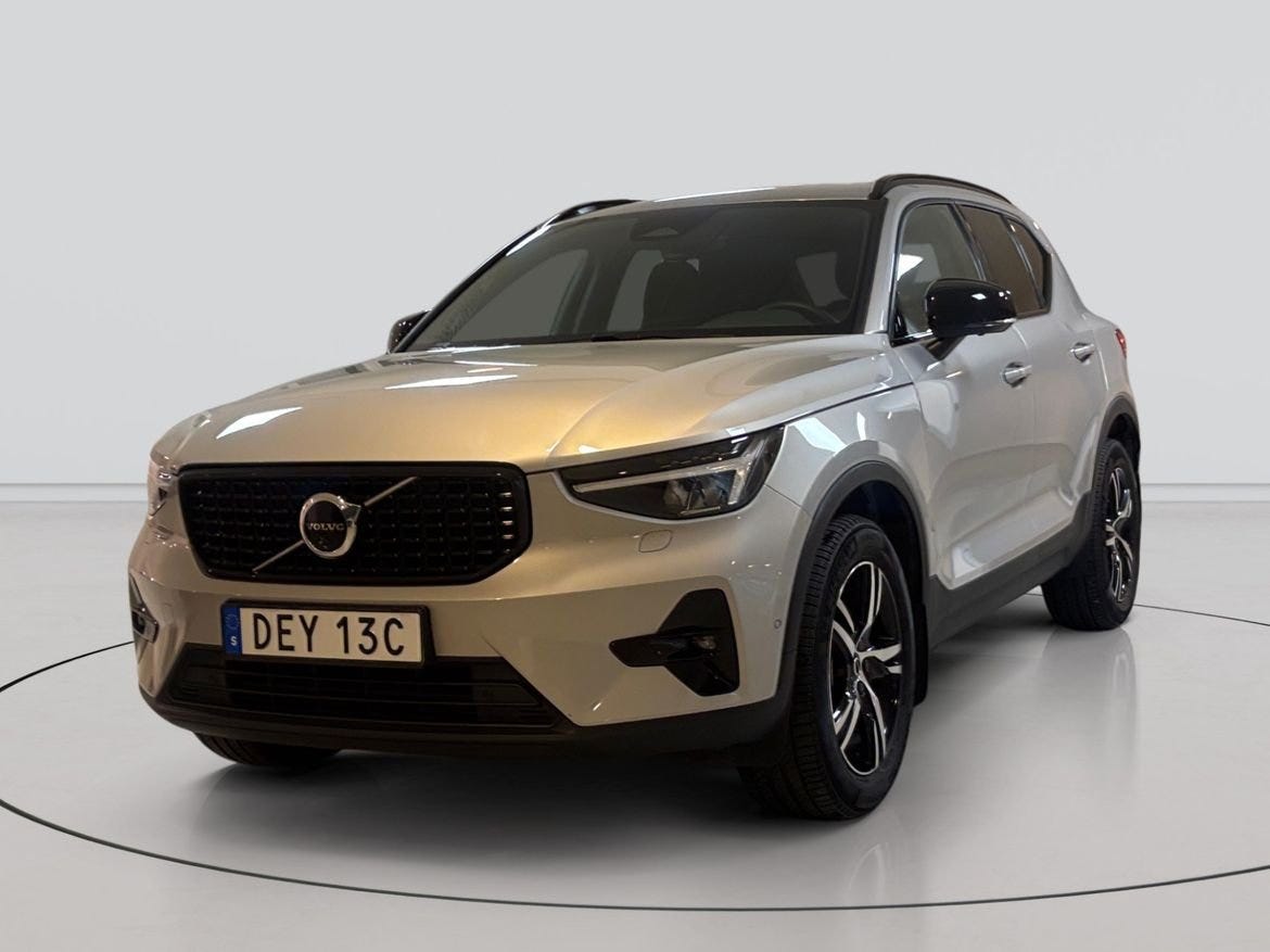 Volvo XC40 2025 – bild 1 av 13