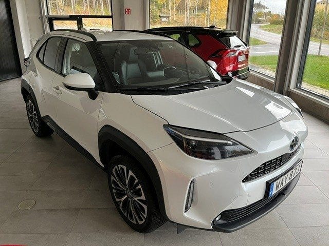 Toyota Yaris Cross 2023 – bild 1 av 10
