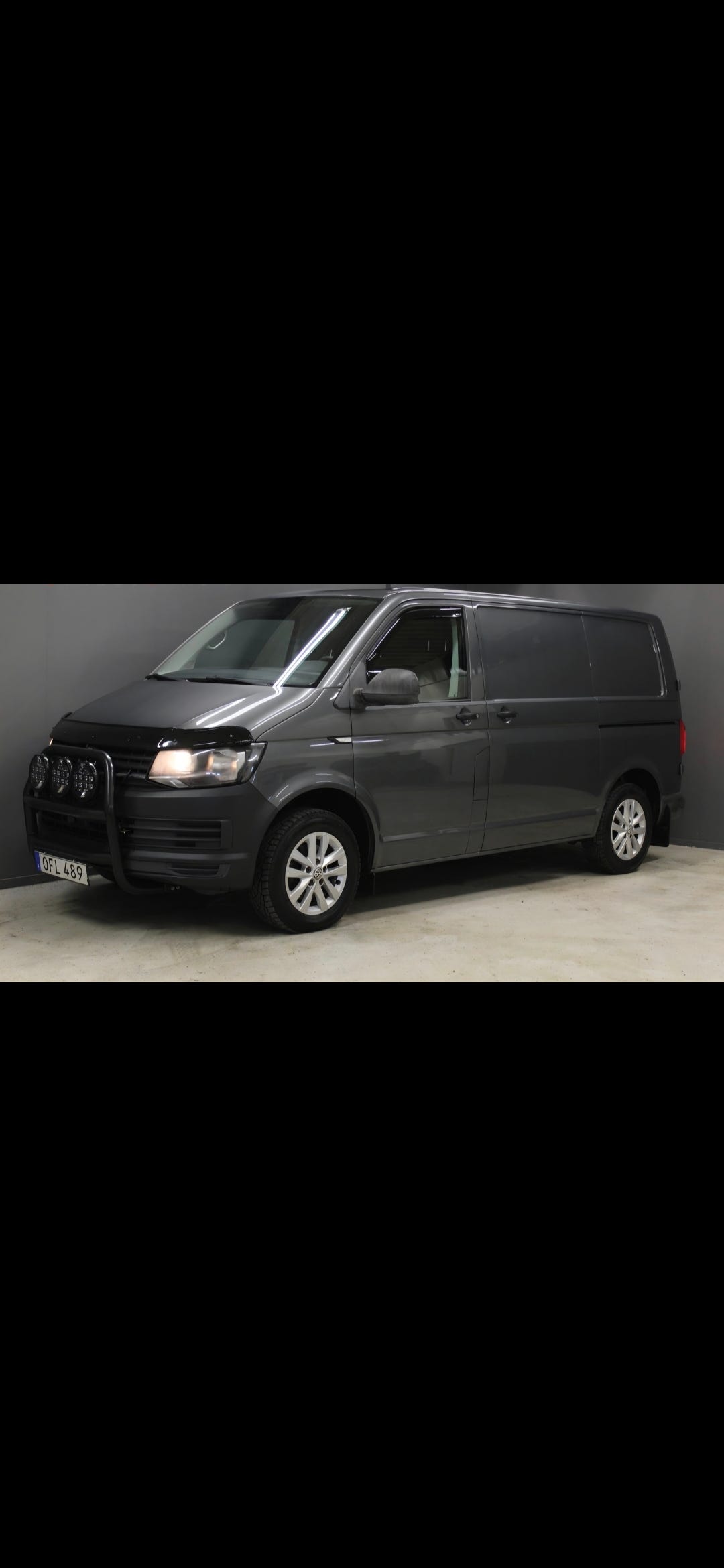 Volkswagen Transporter 2017 – bild 1 av 3