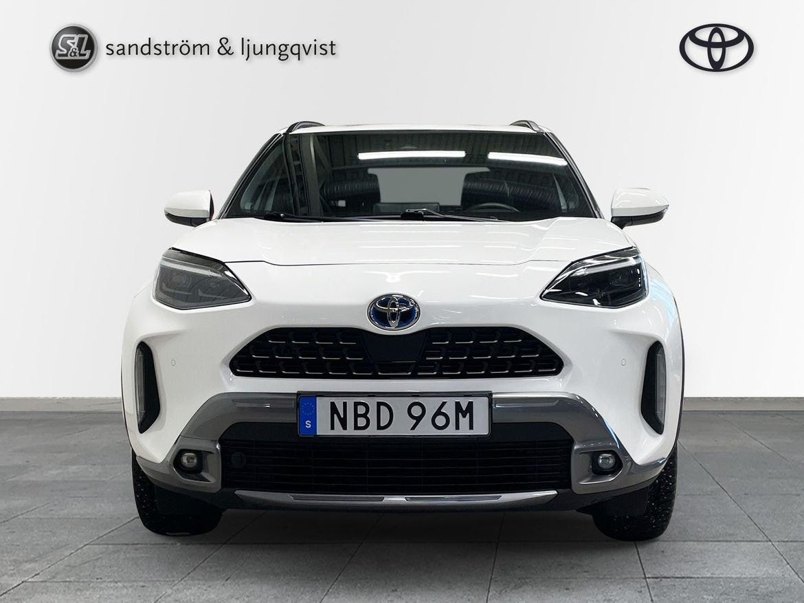 Toyota Yaris Cross 2023 – bild 1 av 11