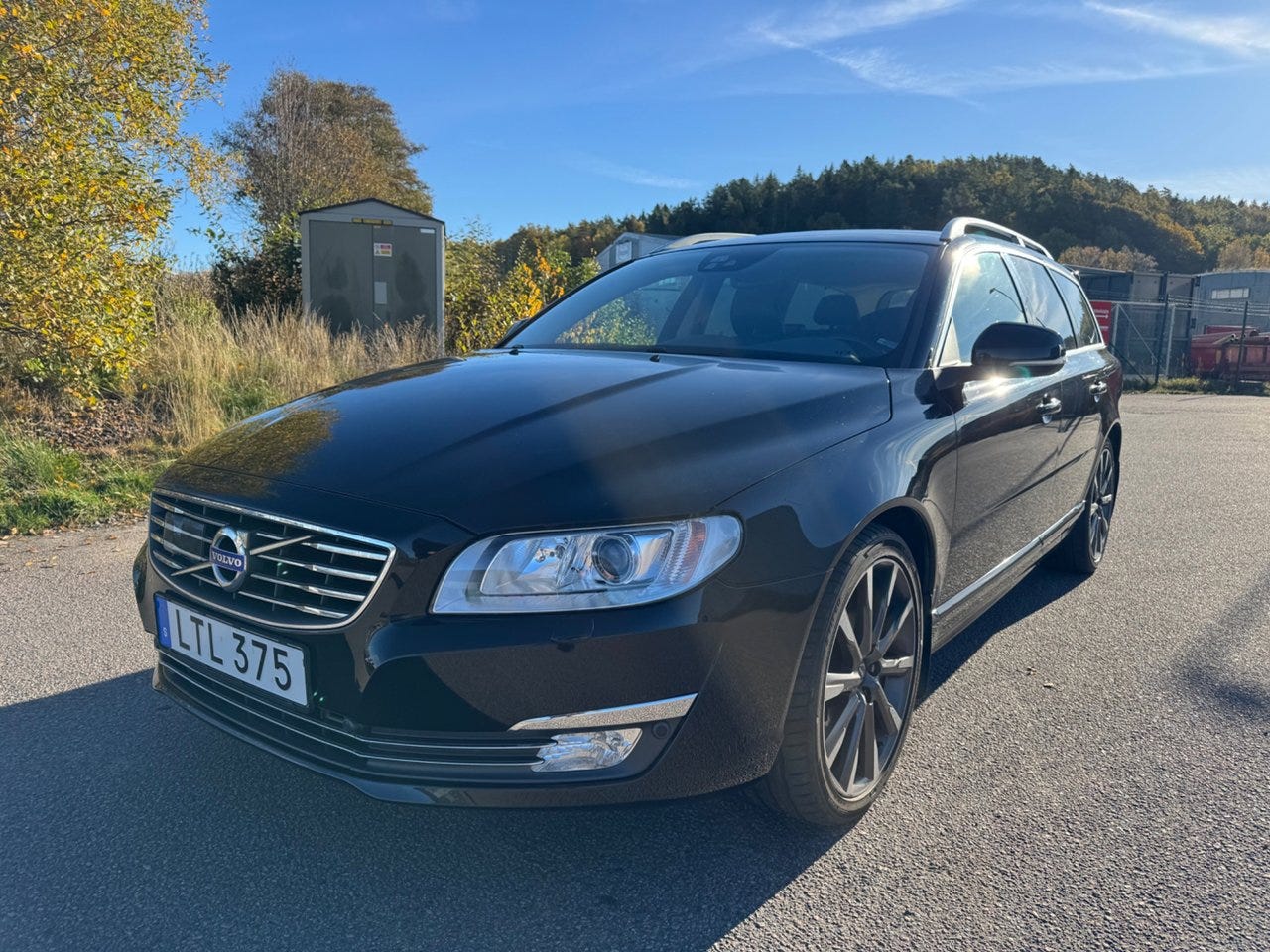 Volvo V70 2016 – bild 1 av 22