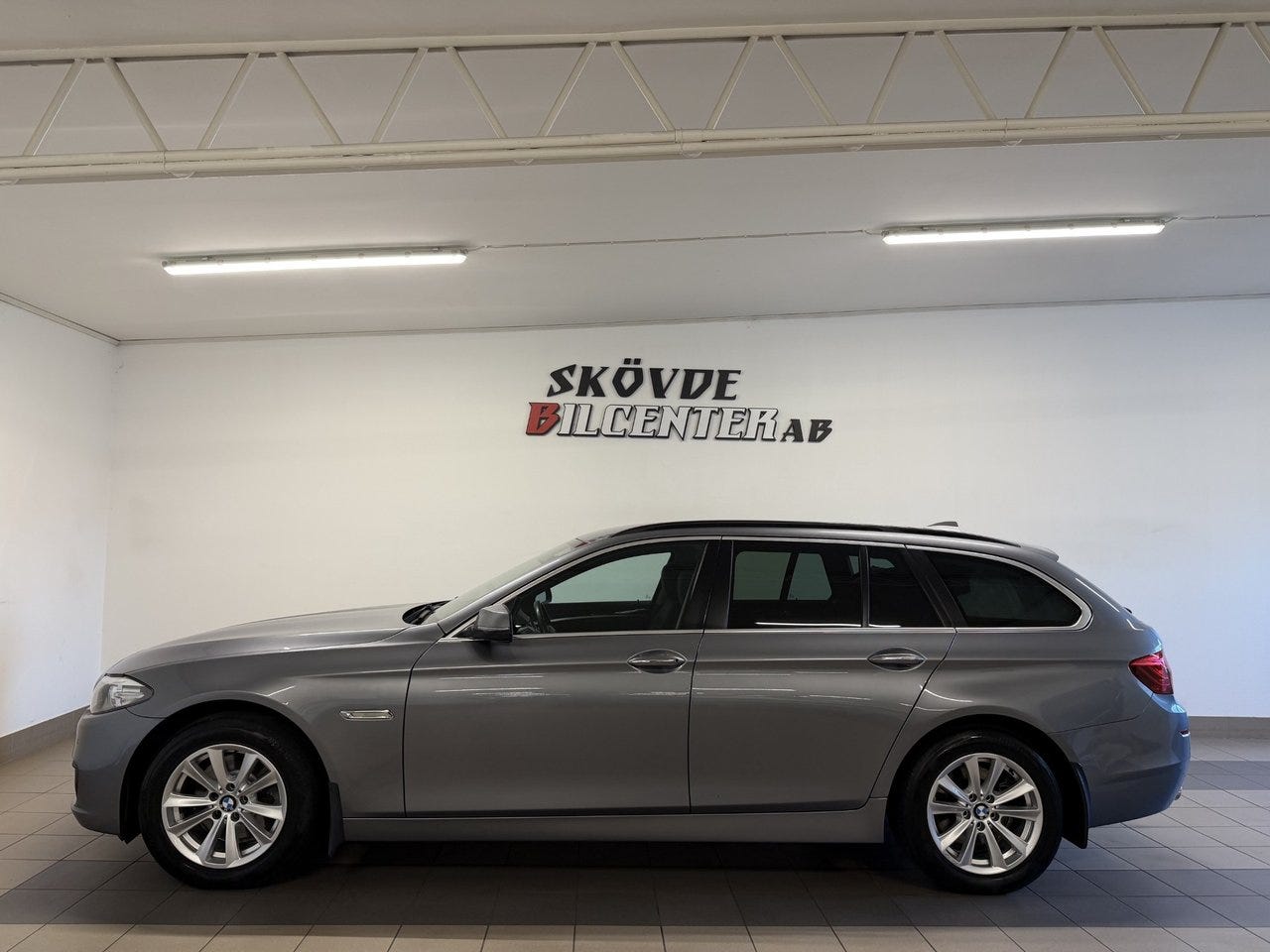 BMW 520 2014 – bild 1 av 12