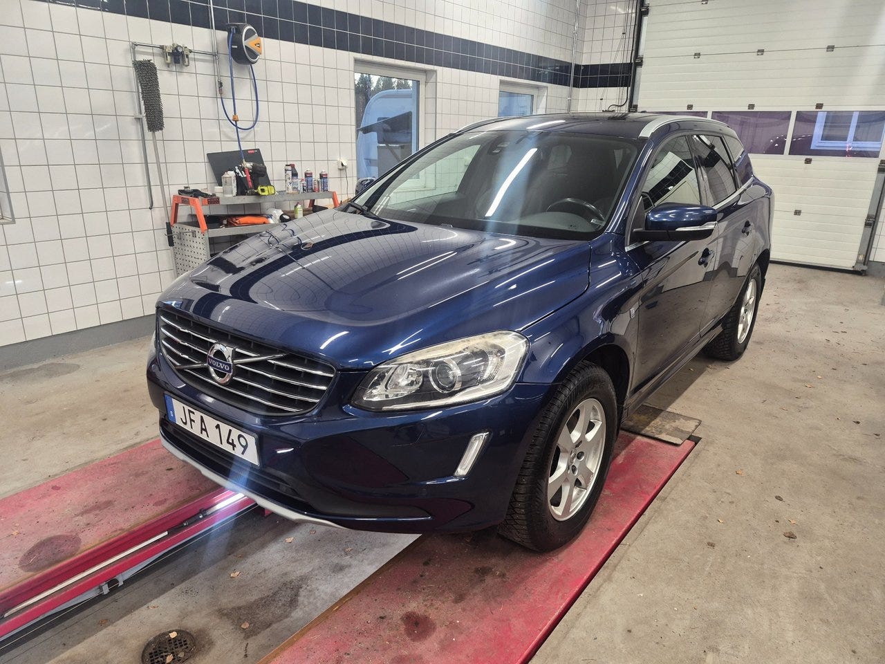 Volvo XC60 2016 – bild 1 av 6