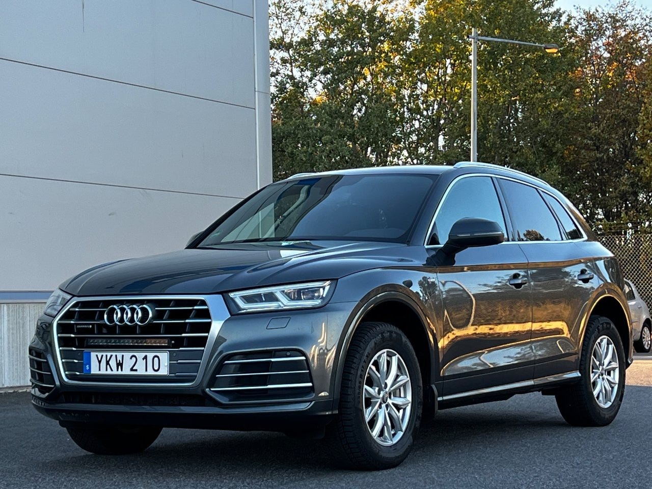 Audi Q5 2017 – bild 1 av 23