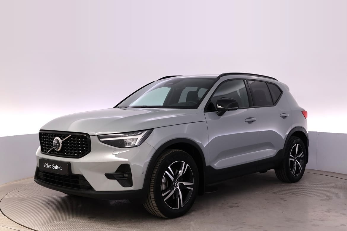 Volvo XC40 2025 – bild 1 av 24