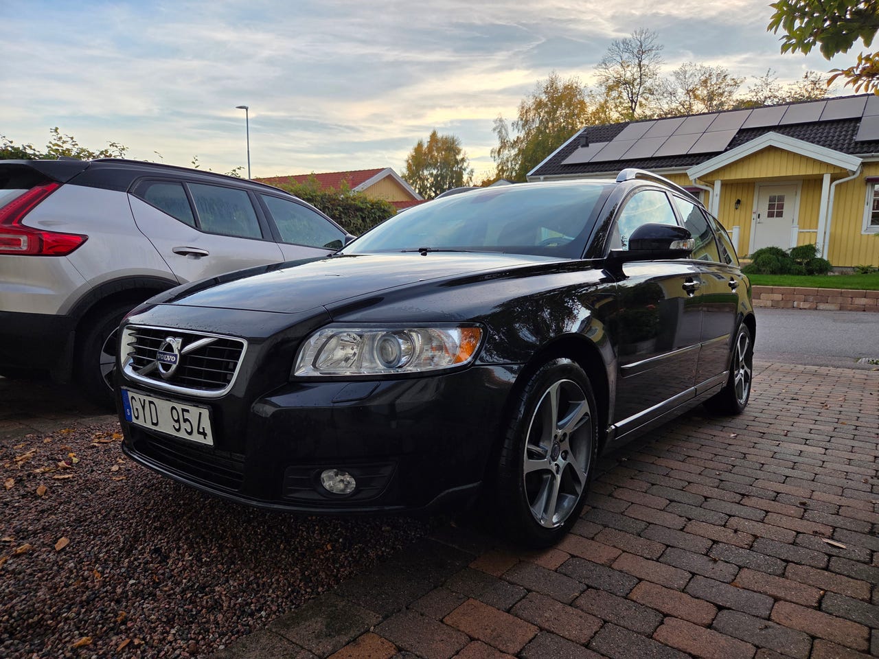 Volvo V50 2012 – bild 1 av 7
