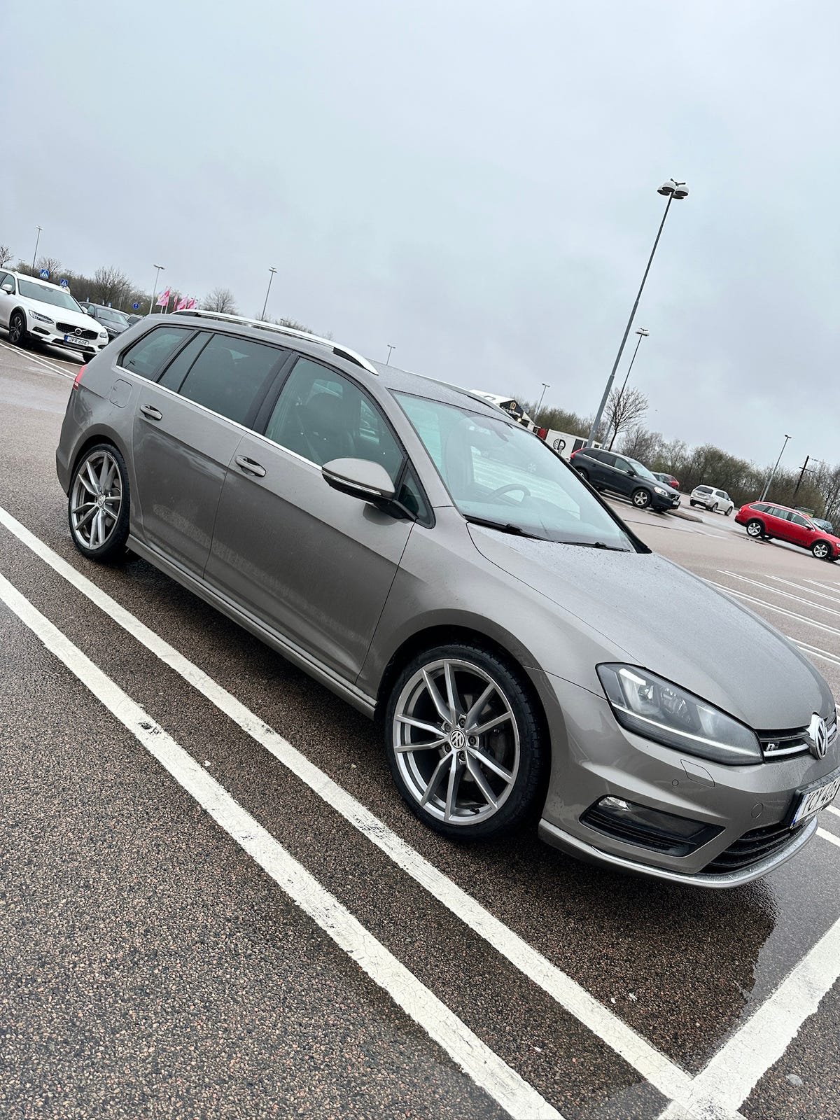 Volkswagen Golf VII 2016 – bild 1 av 7