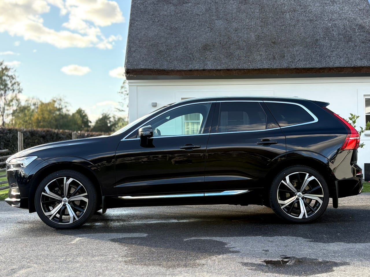 Volvo XC60 2020 – bild 1 av 6
