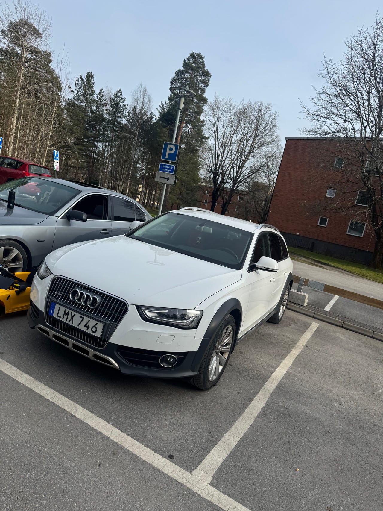 Audi A4 allroad 2015 – bild 1 av 4