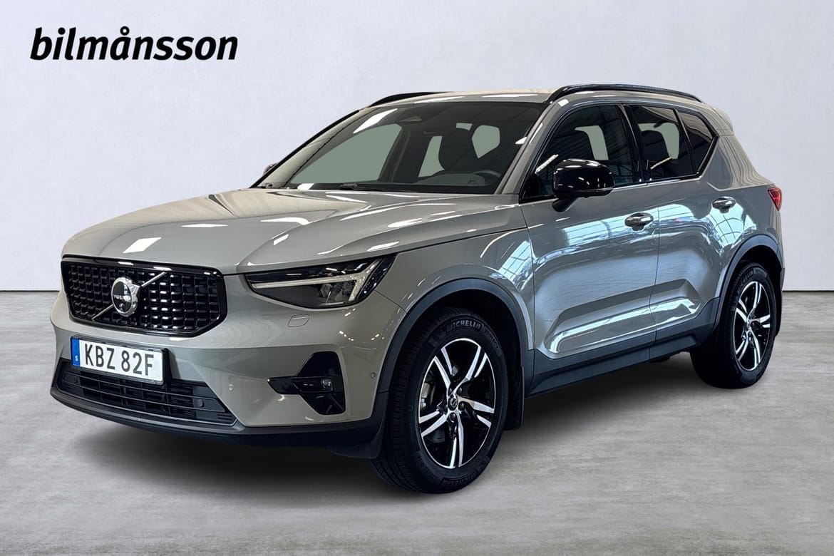 Volvo XC40 2025 – bild 1 av 20