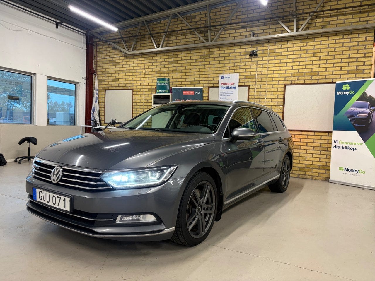 Volkswagen Passat 2017 – bild 1 av 9