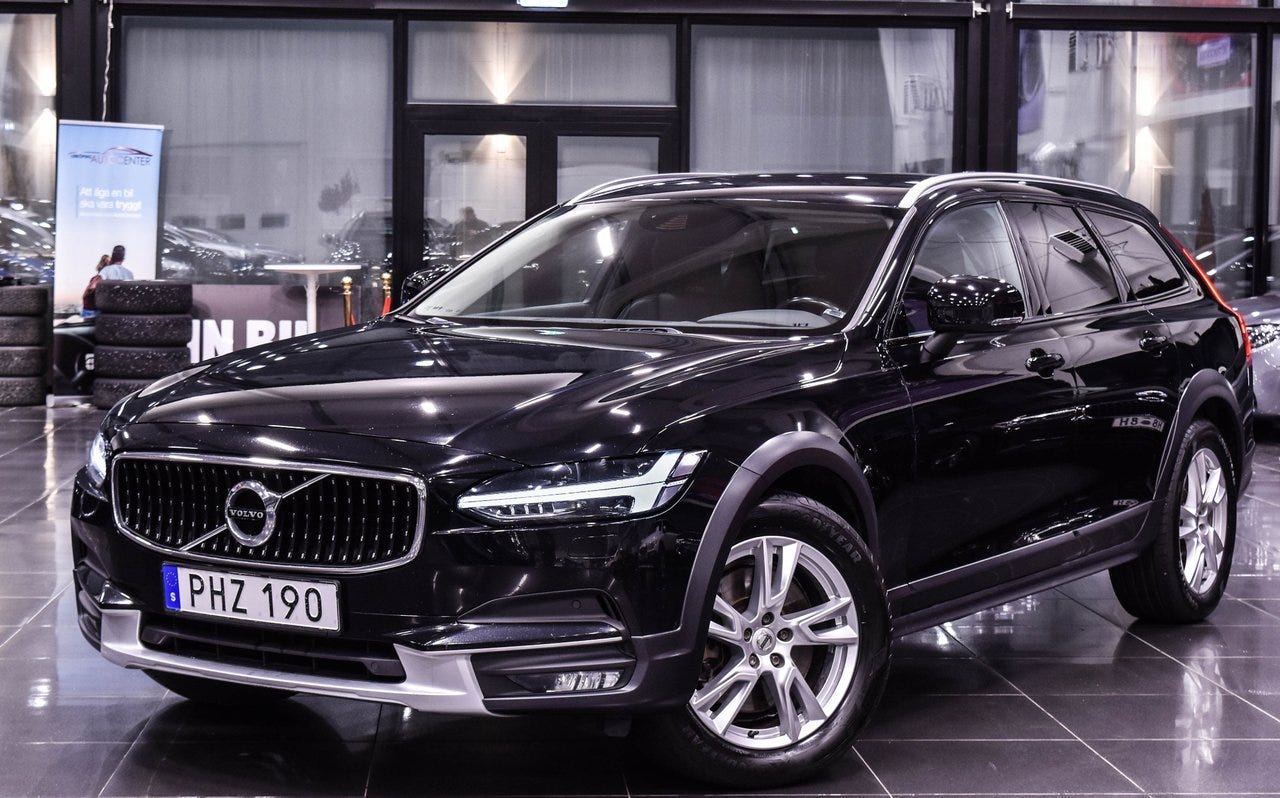 Volvo V90 Cross Country 2017 – bild 1 av 19